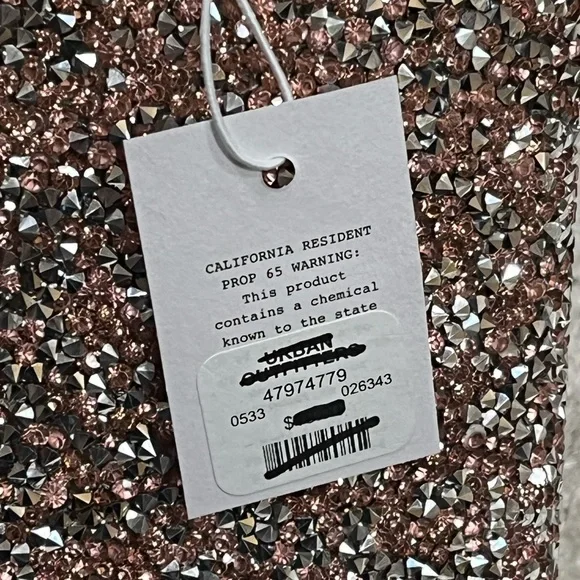 Glittery Pink and Silver Flasks (5) - Picture 6 of 7